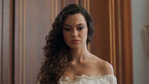Racconto di una notte stasera, la quinta puntata su Canale 5, tra storie e nozze improvvise