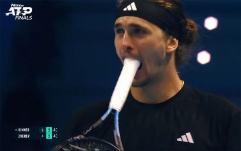 Sinner batte Zverev che mastica amaro e vola in semifinale